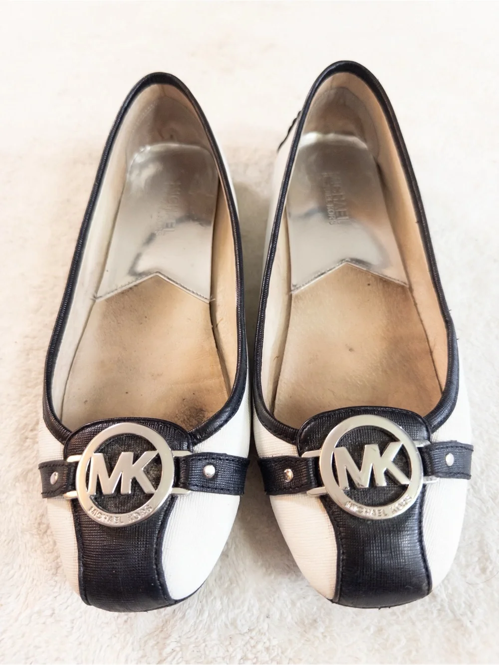 Michael Kors White & Black Logo Ballet Flats Women’s Size 9.5